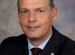 Daniel  Lynch